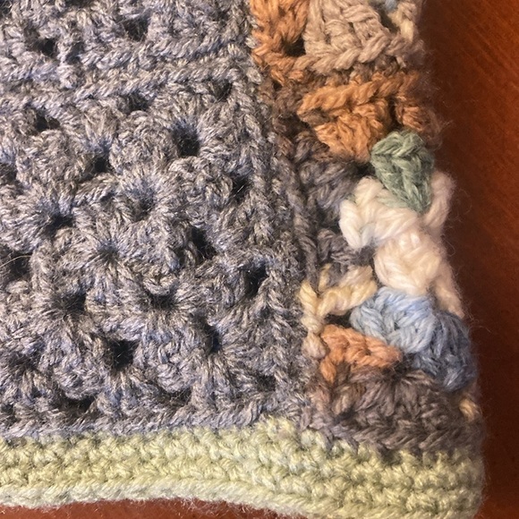 Hand Crochet Hippie Granny Square Earth Tones Sweater Top Vest Patchwork - Picture 4 of 6